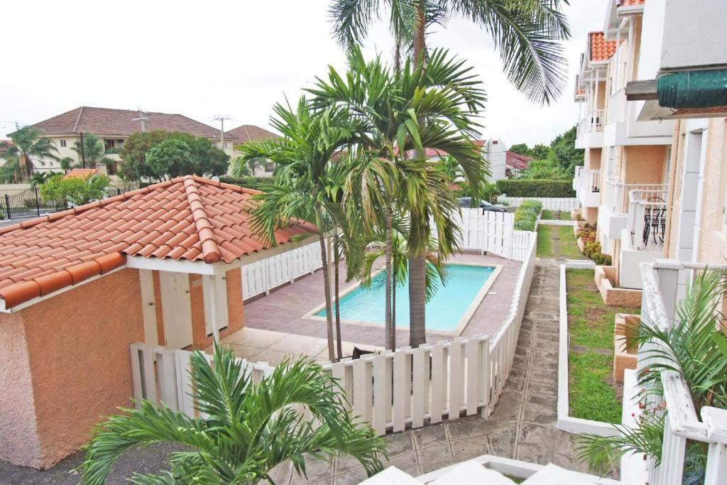 Finest Accommodation Marley Manor Apt # 513 Ground Floor 6 Marley Rd Kgn 6 Kingston Exteriör bild