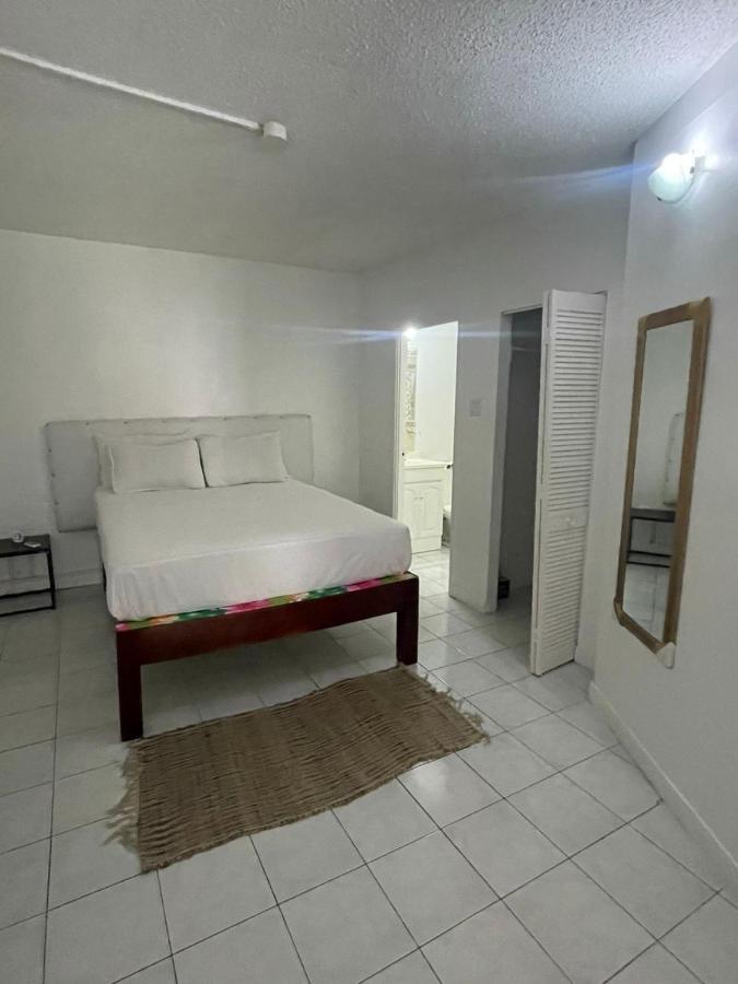 Finest Accommodation Marley Manor Apt # 513 Ground Floor 6 Marley Rd Kgn 6 Kingston Exteriör bild